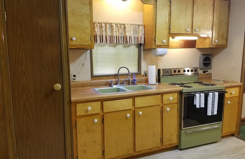 Martinez House | Entire Home - Retro-style near I-20: City Access, Country Feel