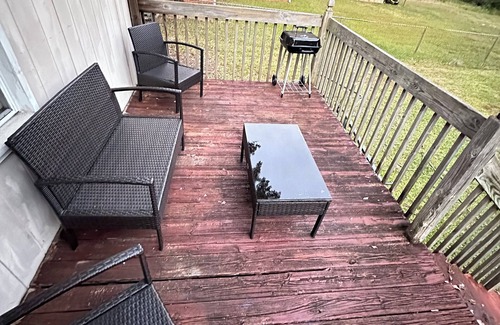 Walnut Creek House | Entire Home - Spacious Near Downtown Raleigh! Home Office + Wifi