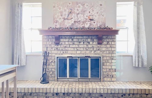 Lakewood House | Entire Home; Theater Room; 6+ Guests'; Near Red Rocks Amphitheater