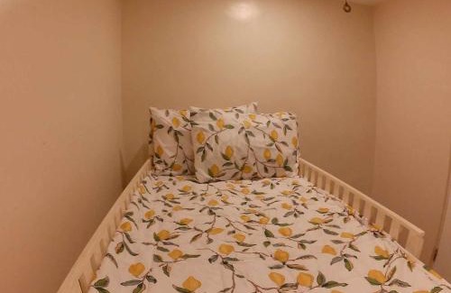 Daet Apartment | Entire Home Unit 2 Netflix AC Washer