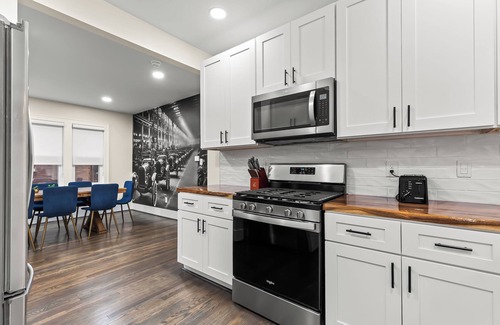 Grosse Pointe House | Entire home in Grosse Pointe Park . Welcome to the MotorcityBnB!