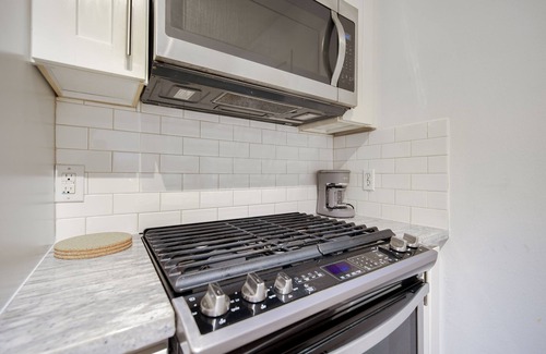 Garden Oaks House | Entire Home