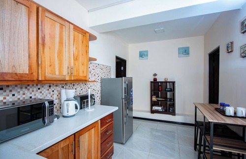 Gordon Town Villa | Entire Homestay In Kingston - by Airport