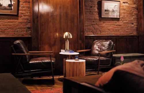 Jacksonville Hotel | Entire Hotel at The Jacksonville Inn | Sleeps 18
