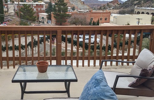 Bisbee House | Entire House-13 Bedrooms