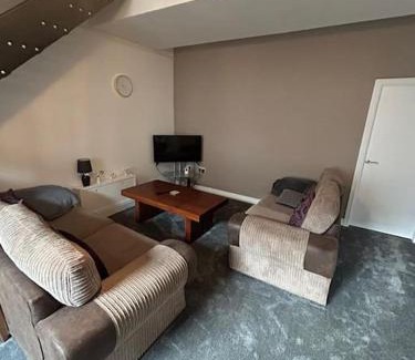 Clayton le Moors House | Entire House - 4 Bed - Sleeps 6