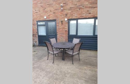 Ellesmere Port House | Entire House - Cheshire Oaks/Ellesmere Port