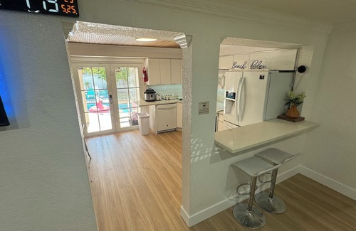 Parkside House | Entire House Climatized Pool Close to the Beach