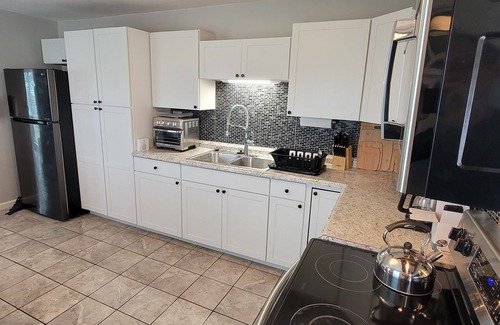 Xenia House | Entire House - Discounted for Over 7 days and Over 28 days