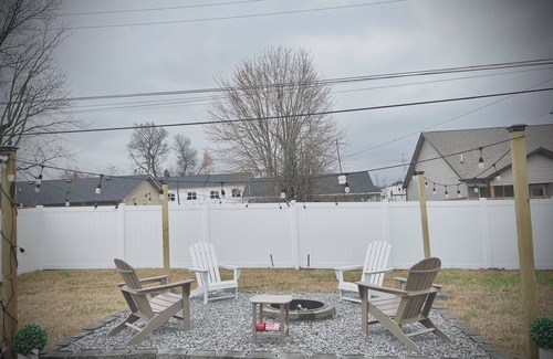 Clarksville House | Entire House for you near Casino and Ft. Campbell