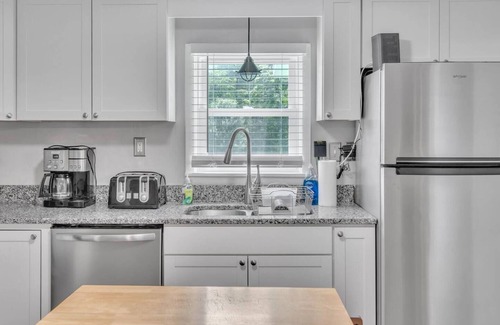 Afton House | Entire house in Afton, VA. The Road House at Stumble Creek - 2 bedroom