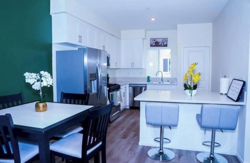 Lemon Grove Condo | Entire House in Lemon Grove: 3b/3b + Sofa Bed