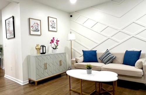 Lilburn House | Entire house in Old Town Lilburn 4 bedrooms 4 bath