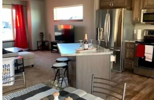 Sioux Falls House | ENTIRE House in Suburbs 10 min from city center