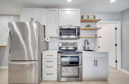 Deltona Lakes House | Entire House - Lovely Vacation House with Hot Tub