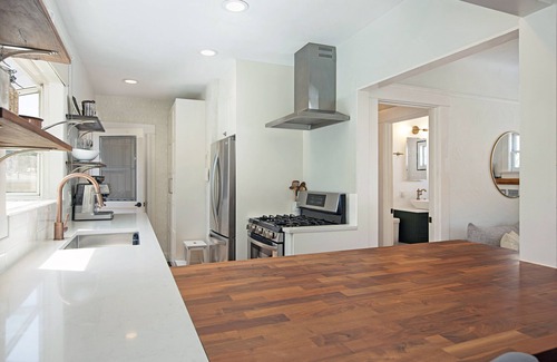 University Heights House | Entire House * Modern Bungalow * Excellent Location