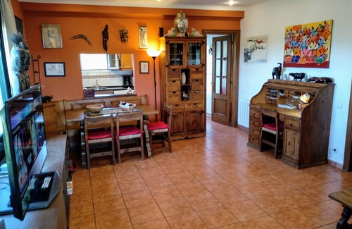 Piera House | Entire house near Barcelona ideal families and groups. Guaranteed fun.
