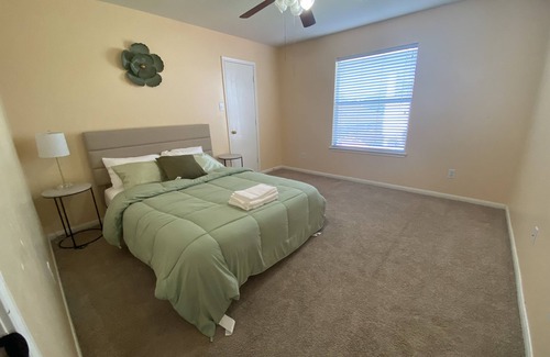 Clodine House | Entire house, near Bellaire, easy access to major highways.