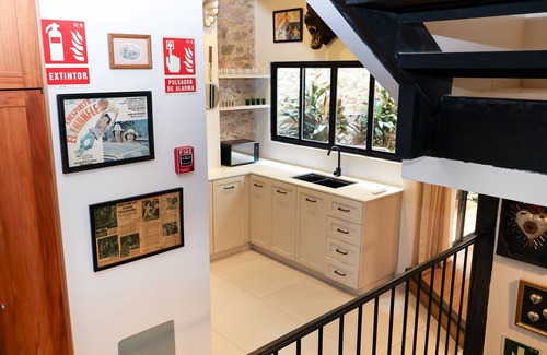 Casco Viejo Ski Chalet | Entire house, pool table, jacuzzi, private rooftop