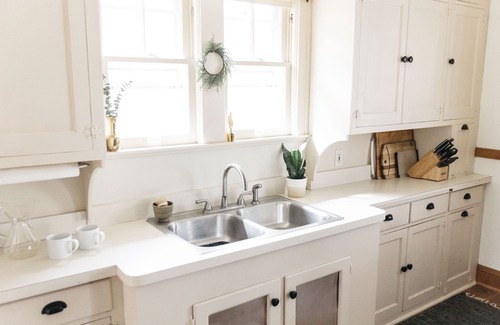 Macalester - Groveland House | Entire House | Sleeps 6 | 10 Min From MSP