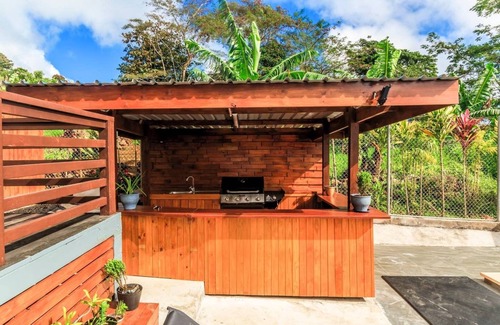 Apia House | Entire House that accomodate 8 people with four rooms and four bathrooms.