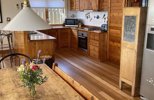 Dodges Ferry House | Entire house, waterfront oasis. 5 beds. Sleeps from 2 persons and up to 9.