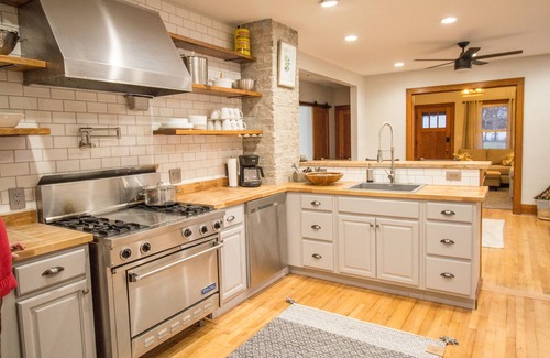 Frankenmuth House | Entire House with a hot tub within a block to Frankenmuth's Main street.