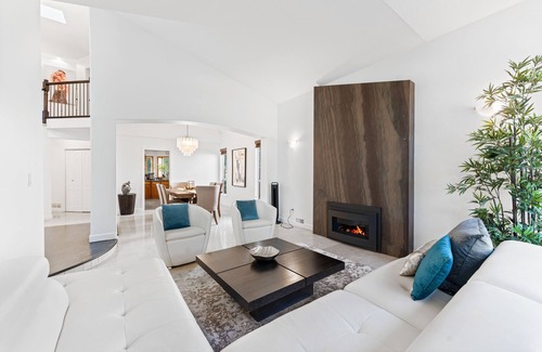 Fleetwood House | Entire House with Stylish Touches & Comfort. Family- Friendly