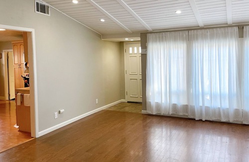 Rex Manor House | Entire house with sunroom back yard and front yard