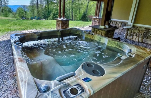 Windham Ski Chalet | Entire lodge in Windham, New York on 12 acres and bordering a state park