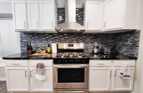 McKinney House | Entire Luxury 3 Bedroom Residential House