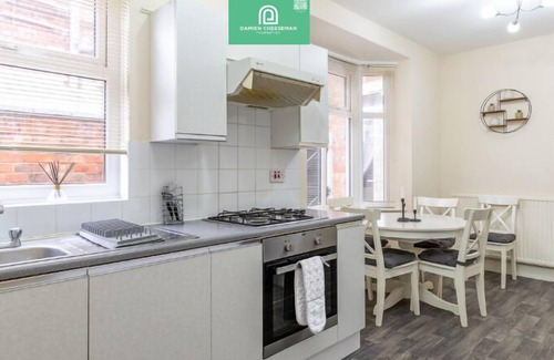 Welford House | Entire luxury beacon house!