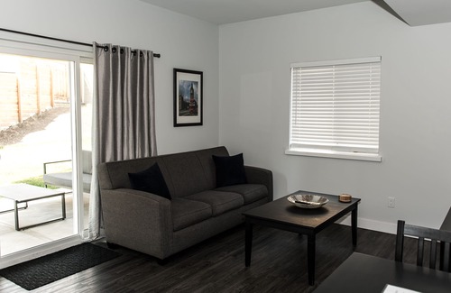 Kamloops House | Entire Modern Guest Suite- One Bedroom