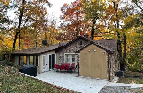 Smithsburg House | Entire Mountain Cottage Near Scenic Hiking Trails