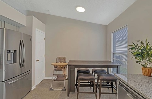 Clear Creek House | Entire Mouse House with Pool minutes from Disney!