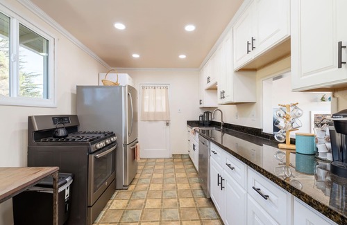 Linda Mar House | Entire Ocean View Home/beaches, hiking, restaurants, family activities.