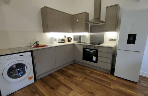 Leicester City Centre Apartment | Entire One Bedroom Flat in Leicester City Centre, with a Fully Equipped Kitchen