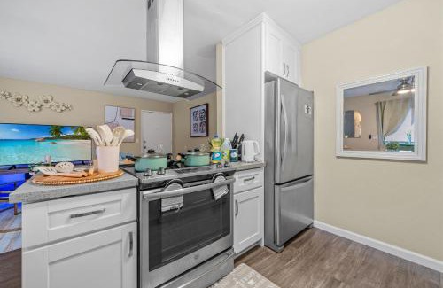 Mira Mesa House | Entire Private 2-Bedroom Condo w Pool & Free Parking