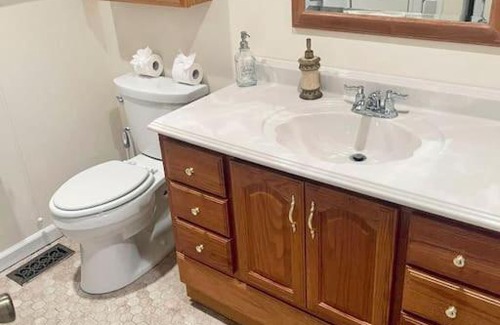 Arnold Apartment | Entire Private 2 bedrooms house, nice neighborhood