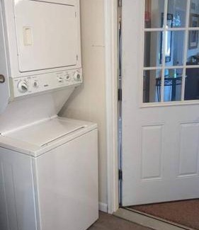 Arnold Apartment | Entire Private 2 bedrooms house, nice neighborhood