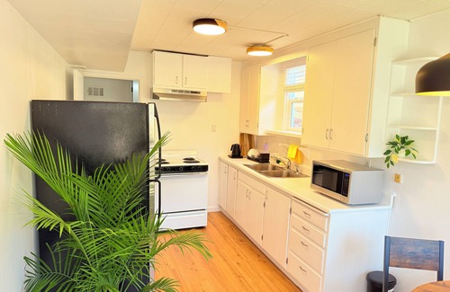 El Cerrito Apartment | Entire Private Guest Suit/UC Berkeley/SF