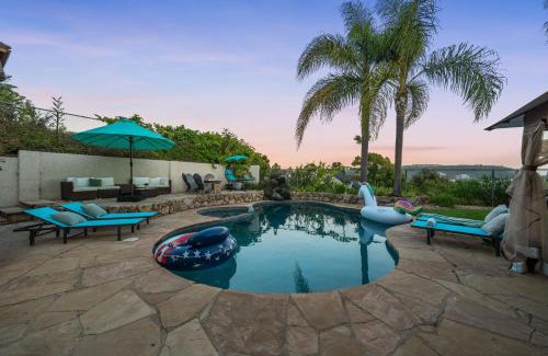 Rancho Penasquitos House | Entire Private Hot Tub, King Bed, Garage, Grand View, 3BR-3Bth, Available Now