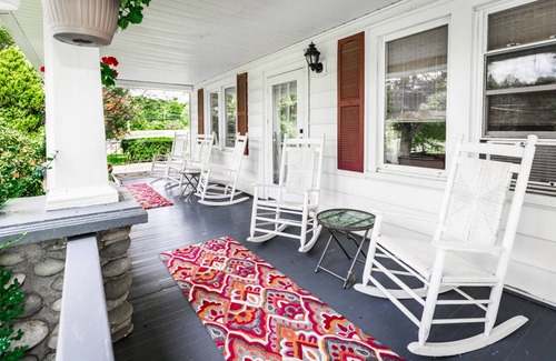 East Stroudsburg House | ENTIRE PRIVATE B&B SLEEPS 23 IN POCONO MOUNTAINS PA