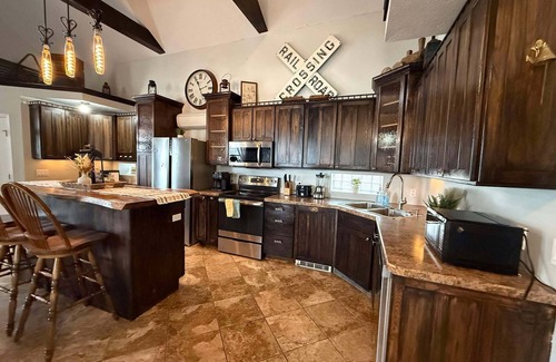 Huron House | Entire Private Waterfront Property-sleeps 18!