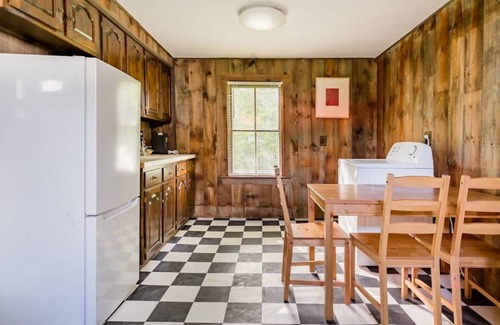 West Kill House | Entire Renovated Country House, Sleeps 7, Pets, Creek Across the Street