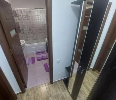 Popesti-Leordeni Apartment | Entire rental unit in București