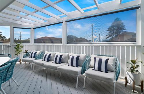 Lake Illawarra House | Entire Residential Home - Lake Illawarra And Beachside Home Sleeps 12