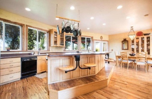 Kamas House | Entire River Ranch House, Mtn Views, Park City, Ski, Horses, Hot tub, 18 acres