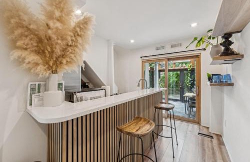 Capitol Hill House | Entire rowhouse in Capitol Hill with free parking