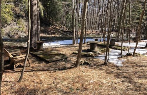 Jay House | Entire Rustic Farmhouse minutes from Jay Peak